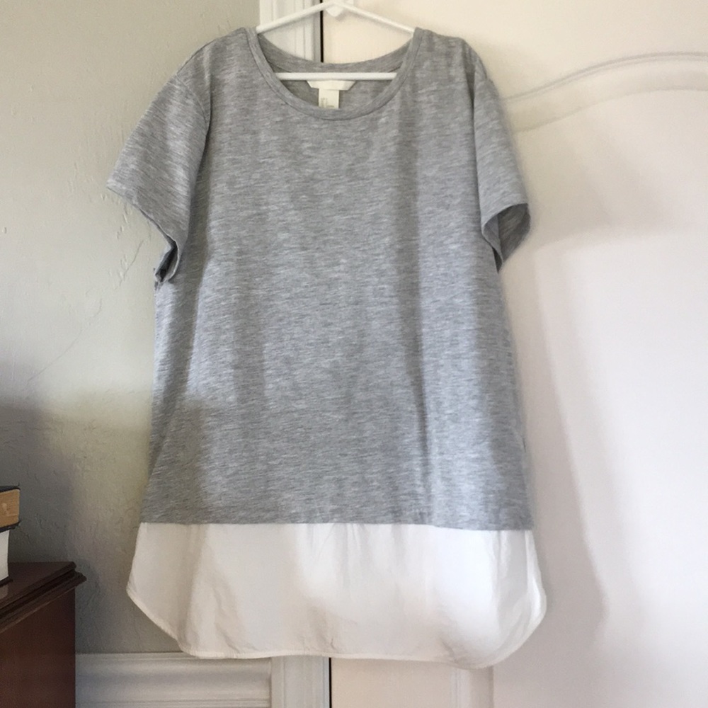 •H&M Short Sleeve Top•